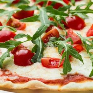 Тесто для пиццы: быстрое и вкусное, тонкое и мягкое – как в пиццерии!
