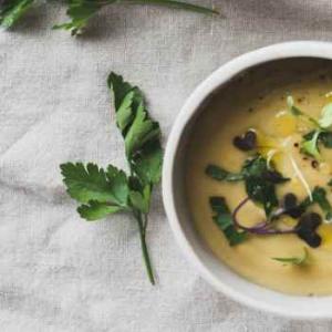 Рецепты салатов и супа-пюре из кольраби