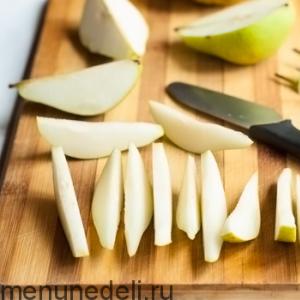 Kuinka tehdä kirkasta päärynähilloa viipaleiksi: resepti talveksi