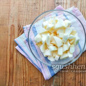 Pure me mollë dhe dardhë pa sheqer për dimër